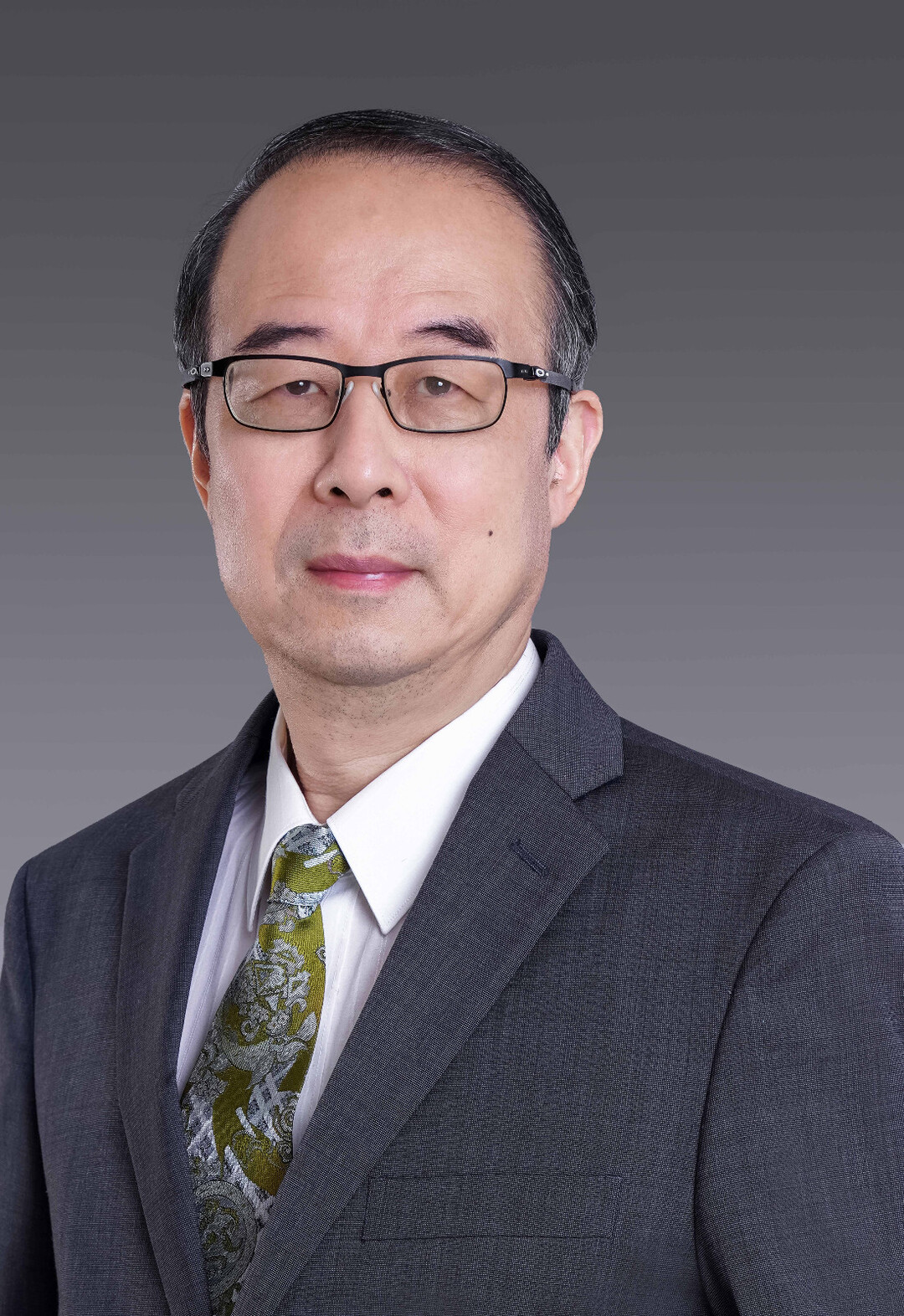 潘毅教授.jpg