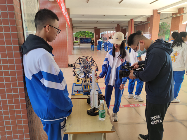 粤科网-增城一中举办2021年"航空航天与人工智能教育"主题科技节活动