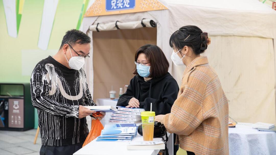 广州商标审查协作中心为市民提供商标申请注册咨询服务.jpg