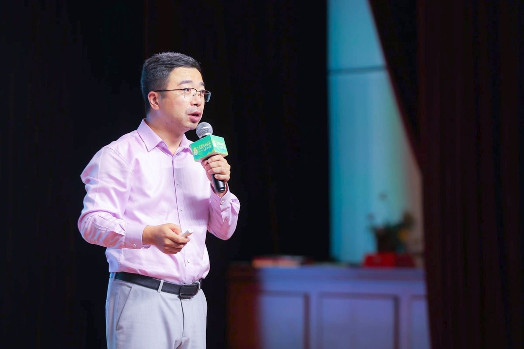 史军老师.jpg