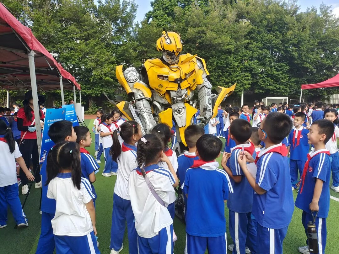 172959832606350648.jpg 4科技体验活动现场.jpg