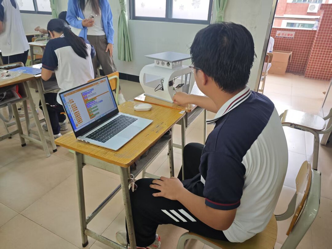 现场创意发明制作3.jpg