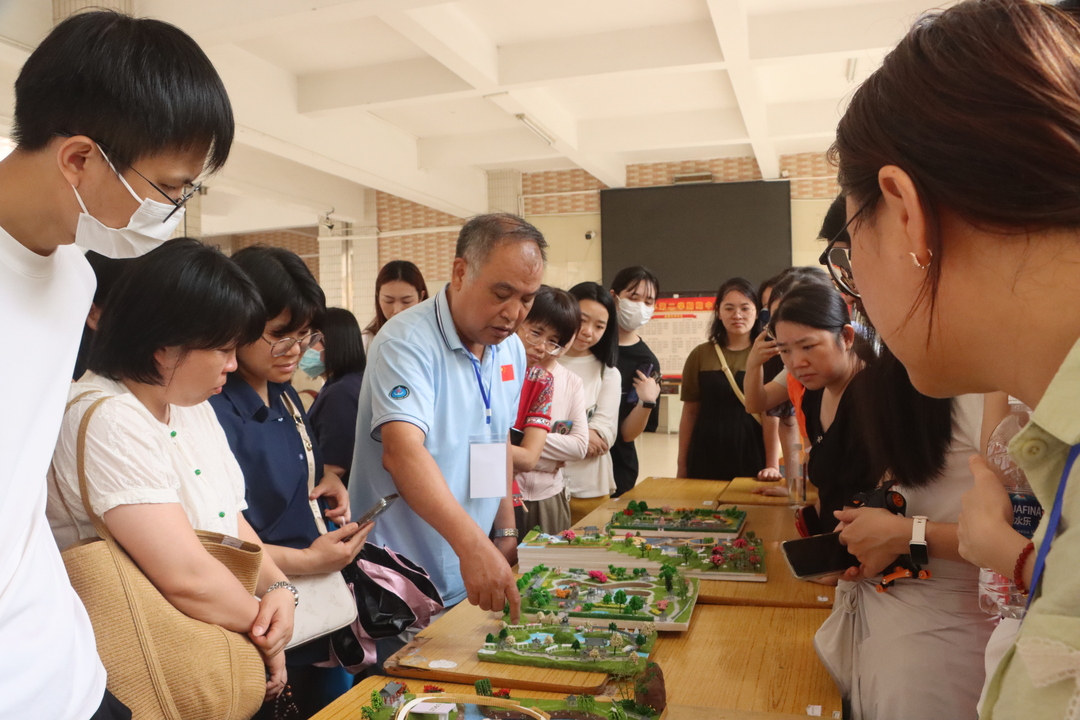 教师建筑模型评比1.JPG